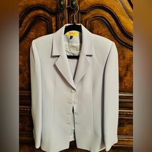 Solo Italy Style 3-pcs suit (top, jacket, & pants). European size 38.